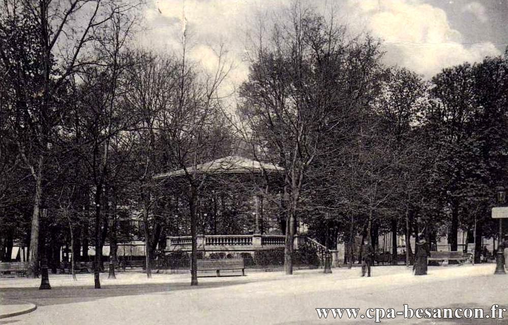 Besançon - Le Kiosque à Granvelle